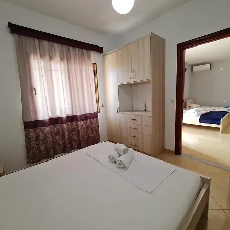 Remarkable 4-Bed House In Ksamil For Families 別荘 *