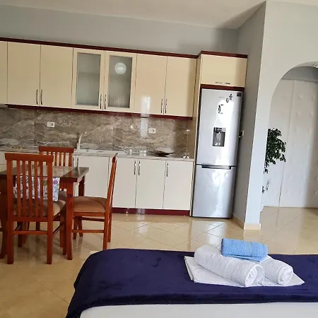 別荘 Remarkable 4-Bed House In Ksamil For Families