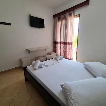別荘 Remarkable 4-Bed House In Ksamil For Families